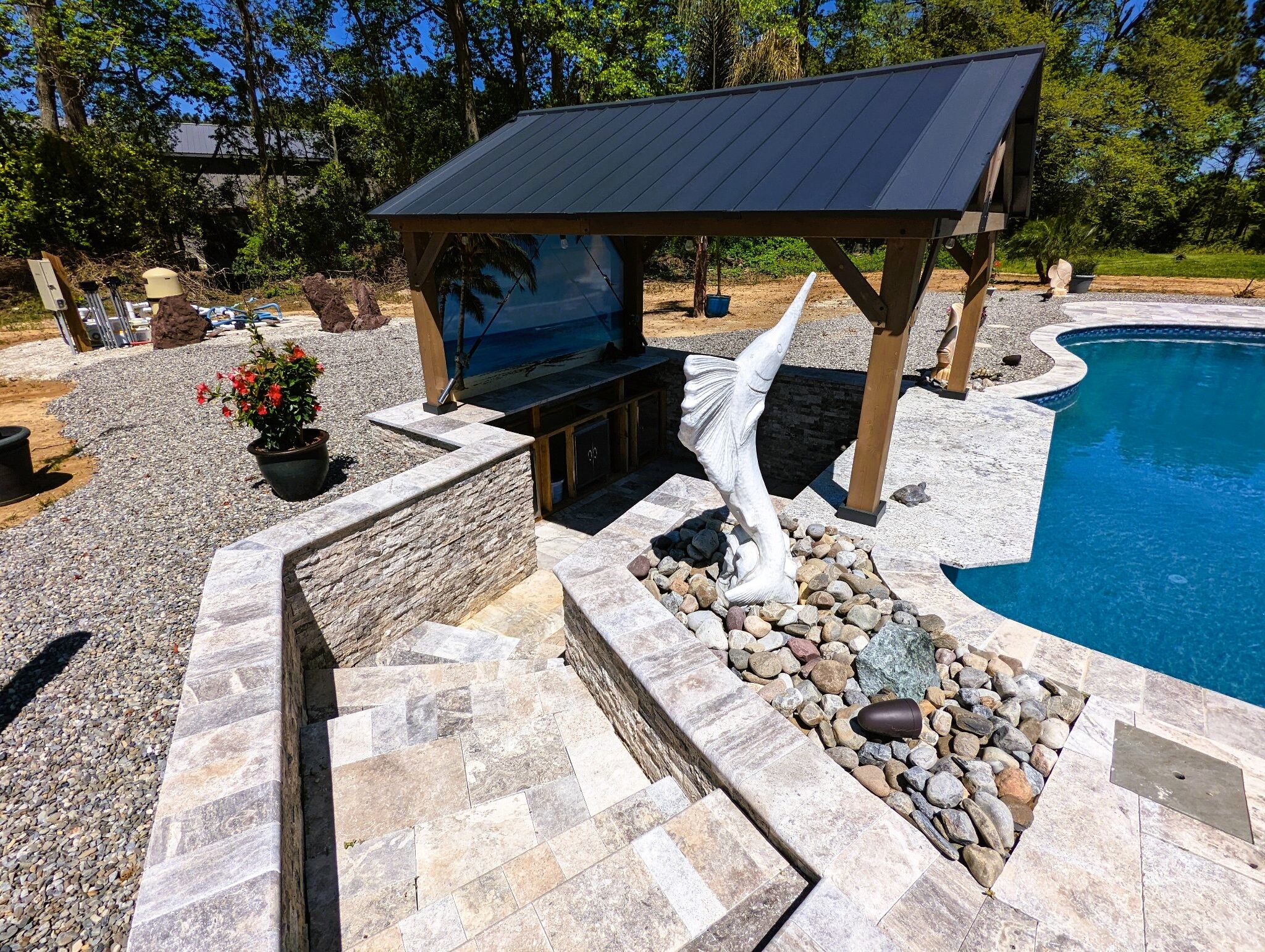 free-form-pool-with-swim-up-bar-1