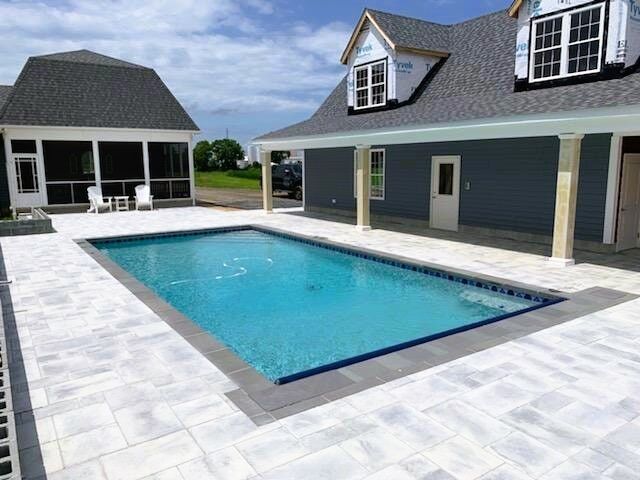 geometric-pool-19