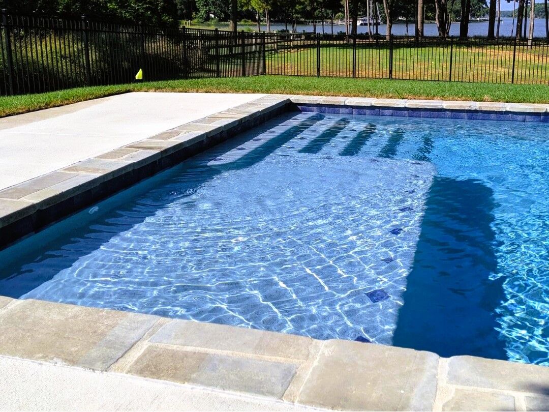 geometric-pool-with-tanning-ledge-16