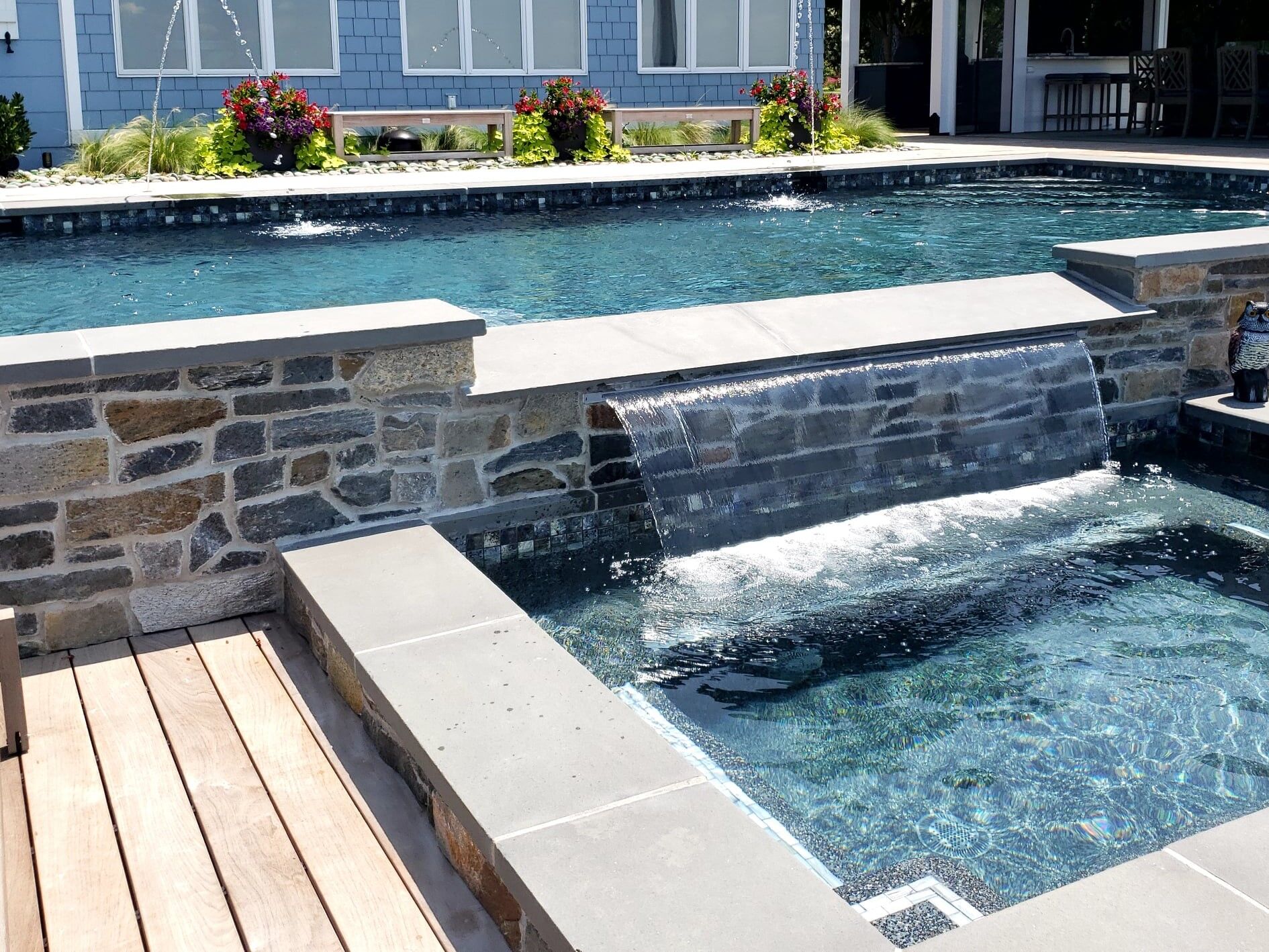 pool-with-spa-and-waterfall