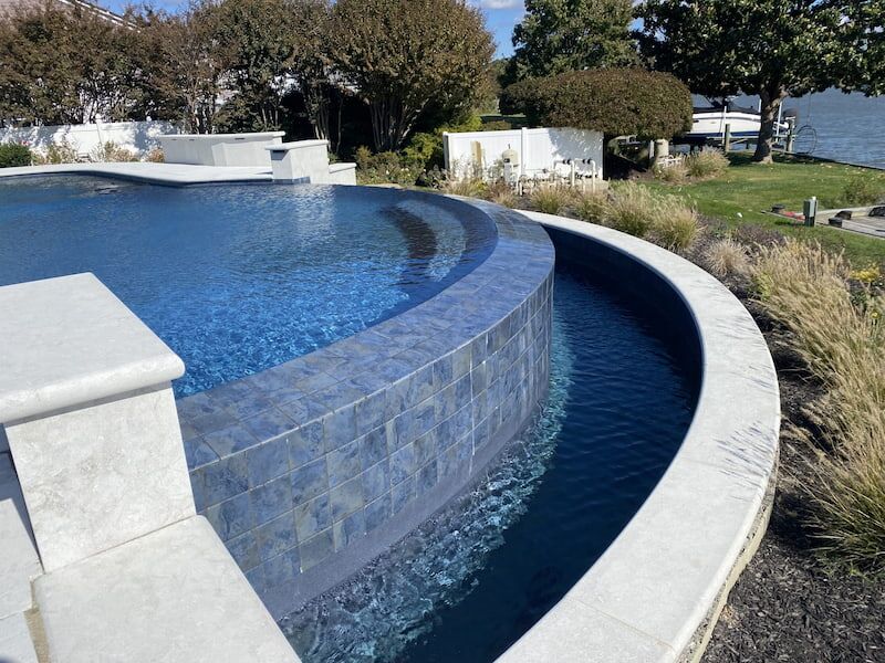 infinity edge pool with rounded edge design